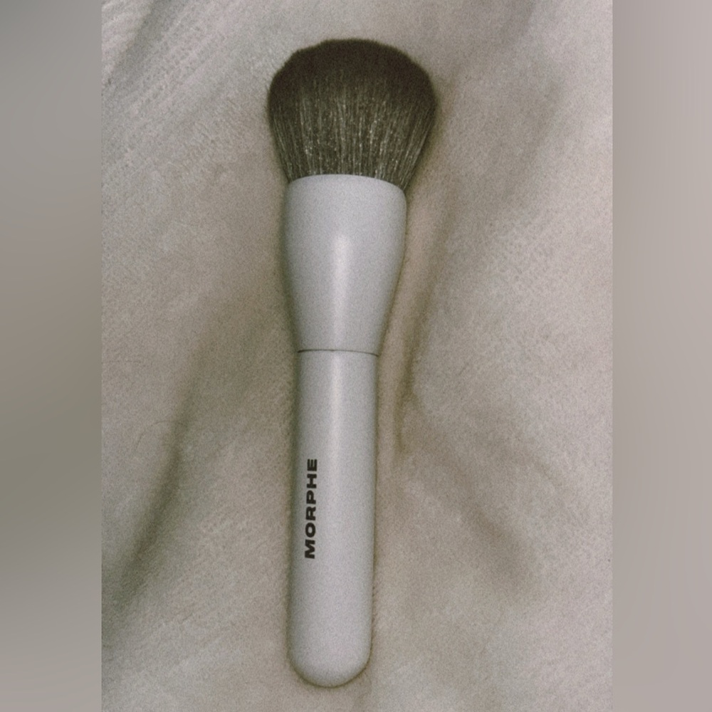 Morphe Silver Makeup Brush